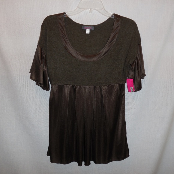 NWT!  Just Sweet Adorable Knit Top - Picture 1 of 3